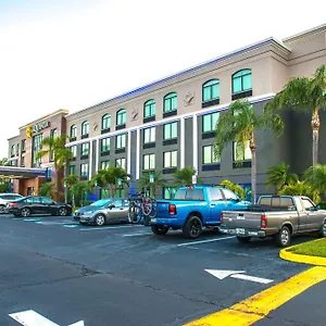 La Quinta By Wyndham South Hotel