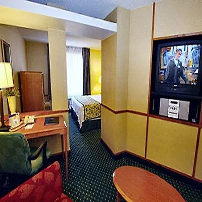 Fairfield Inn And Suites By Marriott Tampa North Temple Terrace Hotel